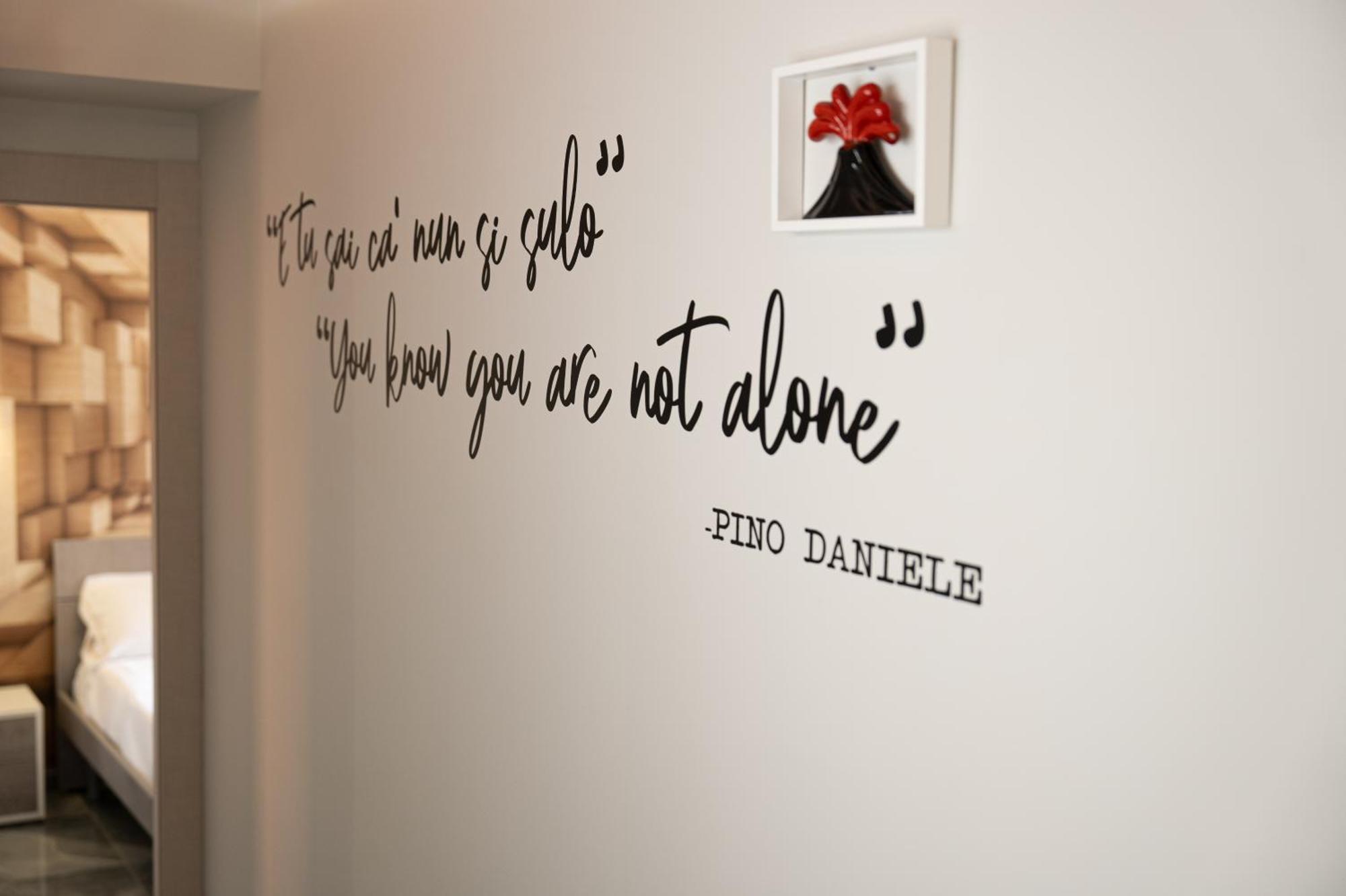 Napolitano Rooms Экстерьер фото